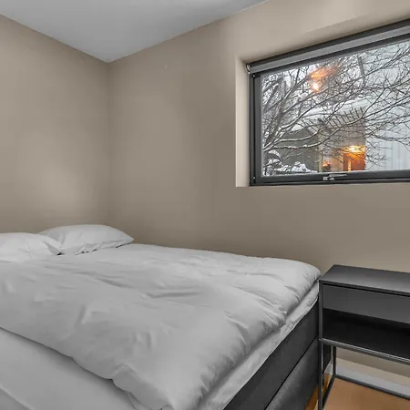 The Mountain View-1st Floor Apartment Tromso